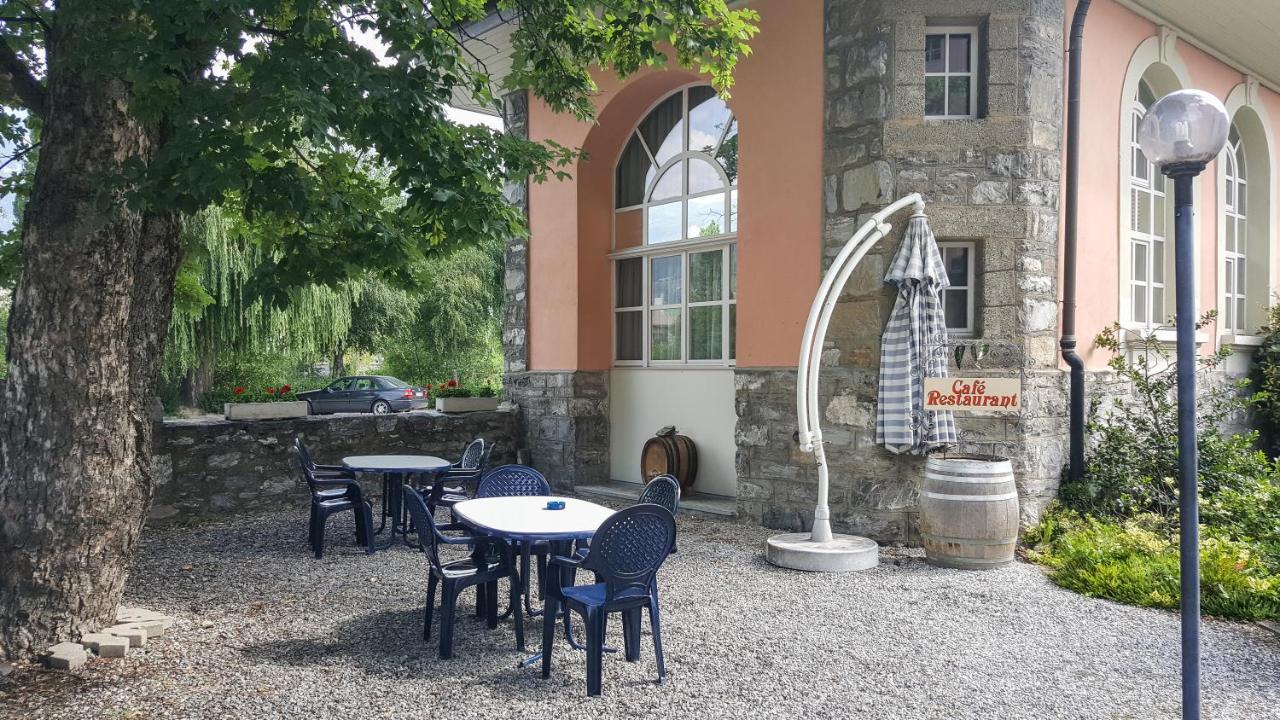 Hotel Les Berges Chippis ภายนอก รูปภาพ